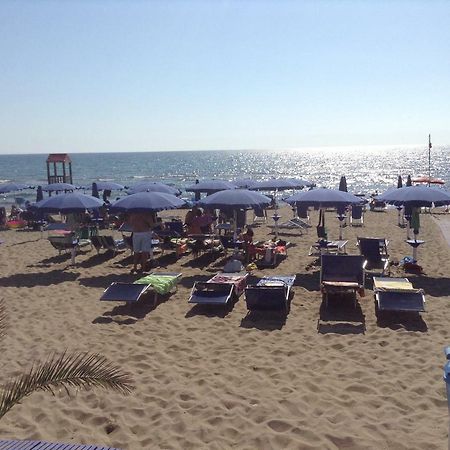 Bed and Breakfast Bed &Breakfast Pinetamare Кастель Вольтурно Экстерьер фото