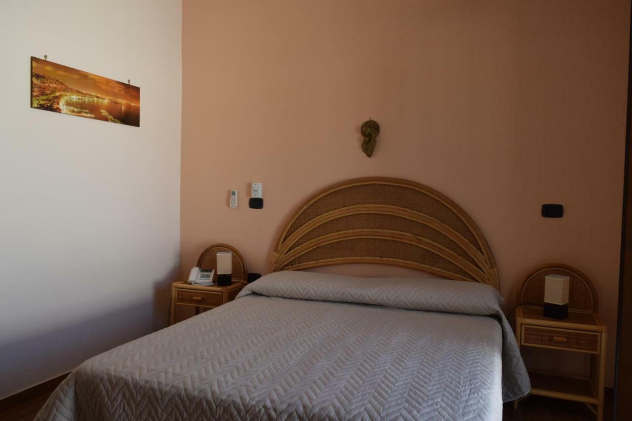 Bed and Breakfast Bed &Breakfast Pinetamare Кастель Вольтурно Экстерьер фото
